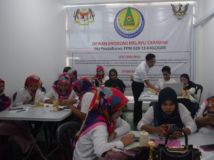 DEKOMS Terus Membantu Usahawan Bumiputera